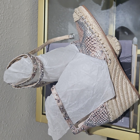 Snakeskin Wedge Sandals / Vince Camuto - Picture 6 of 8